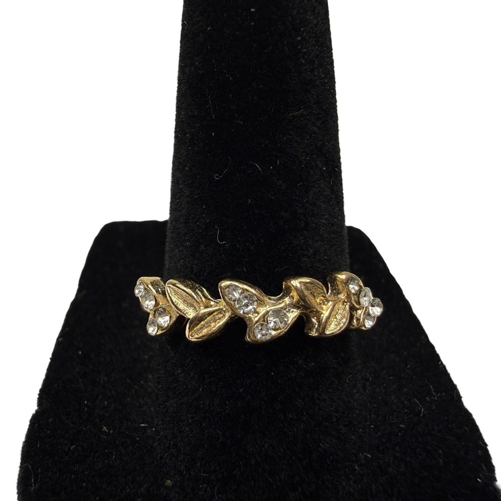 Elegant Gold Tone Leaf Vine Band Ring with Clear Crystal Gem Stones Ring Size 8